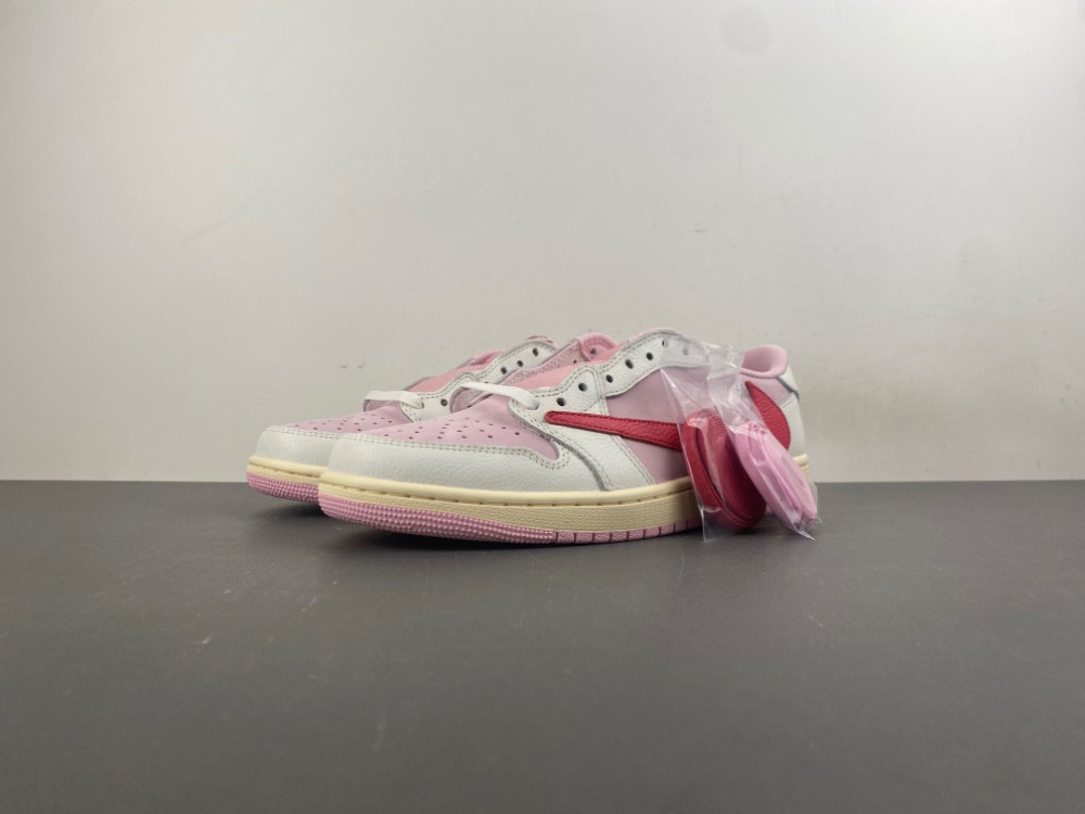 Travis Scott × Air Jordan 1 Low "Shy Pink"IQ7604-101