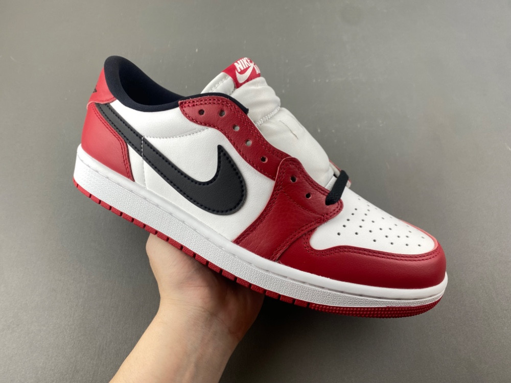 Air Jordan 1 Retro Low OG 