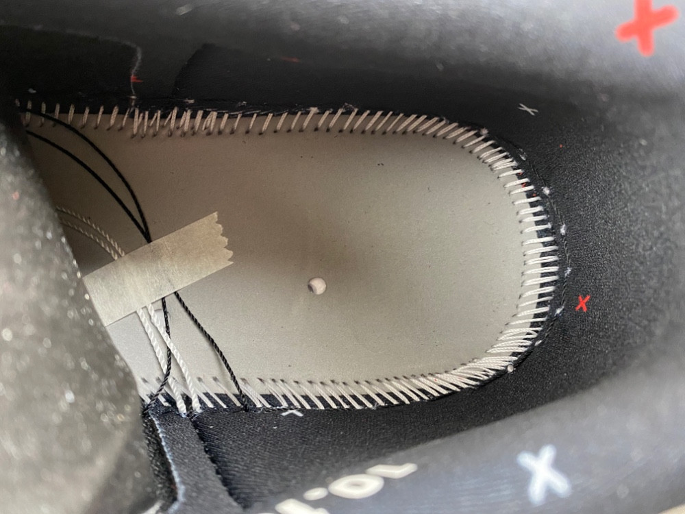 Air Jordan 1 Retro Low OG Banned IW6276-001