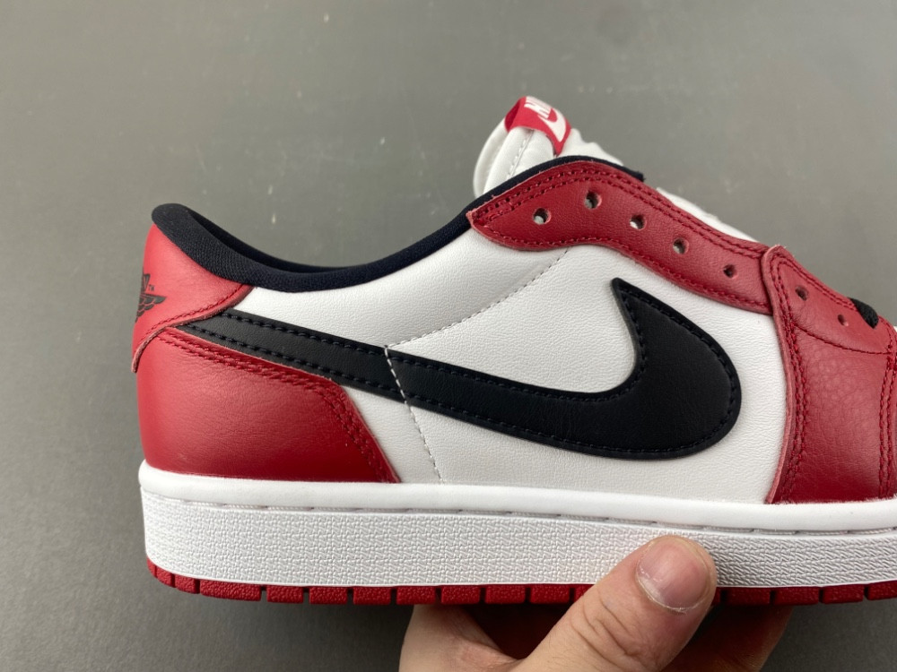 Air Jordan 1 Retro Low OG 