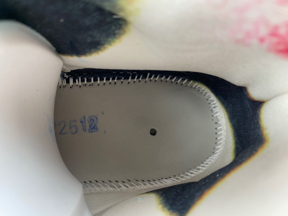 Air Jordan 11 Retro 285 IO8959-133