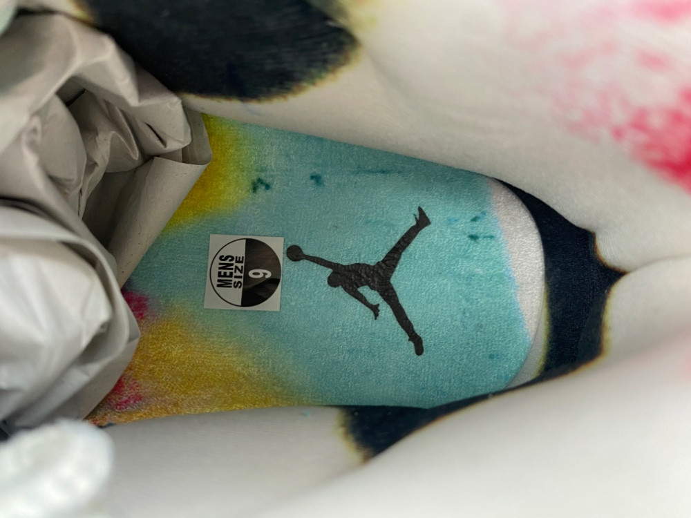 Air Jordan 11 Retro 285 IO8959-133