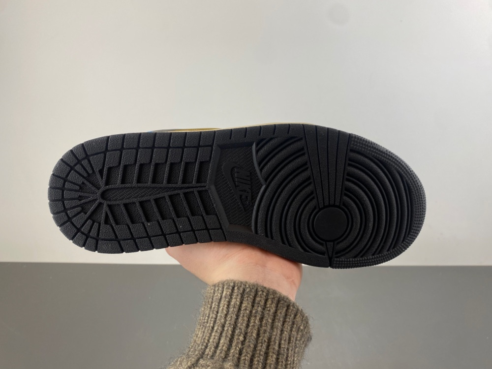 Travis Scott x OFF-WHITE x Jordan Air Jordan 1 XZ6868-005