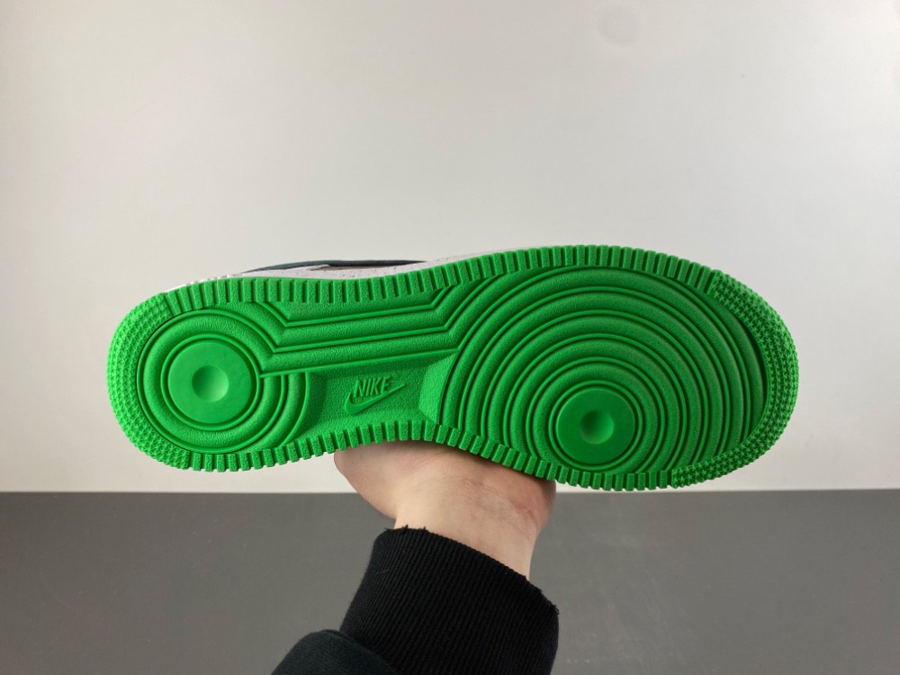 Nike Air Force 1 Low Ducks of a Feather University of Oregon Egg or Duck IU7613-100