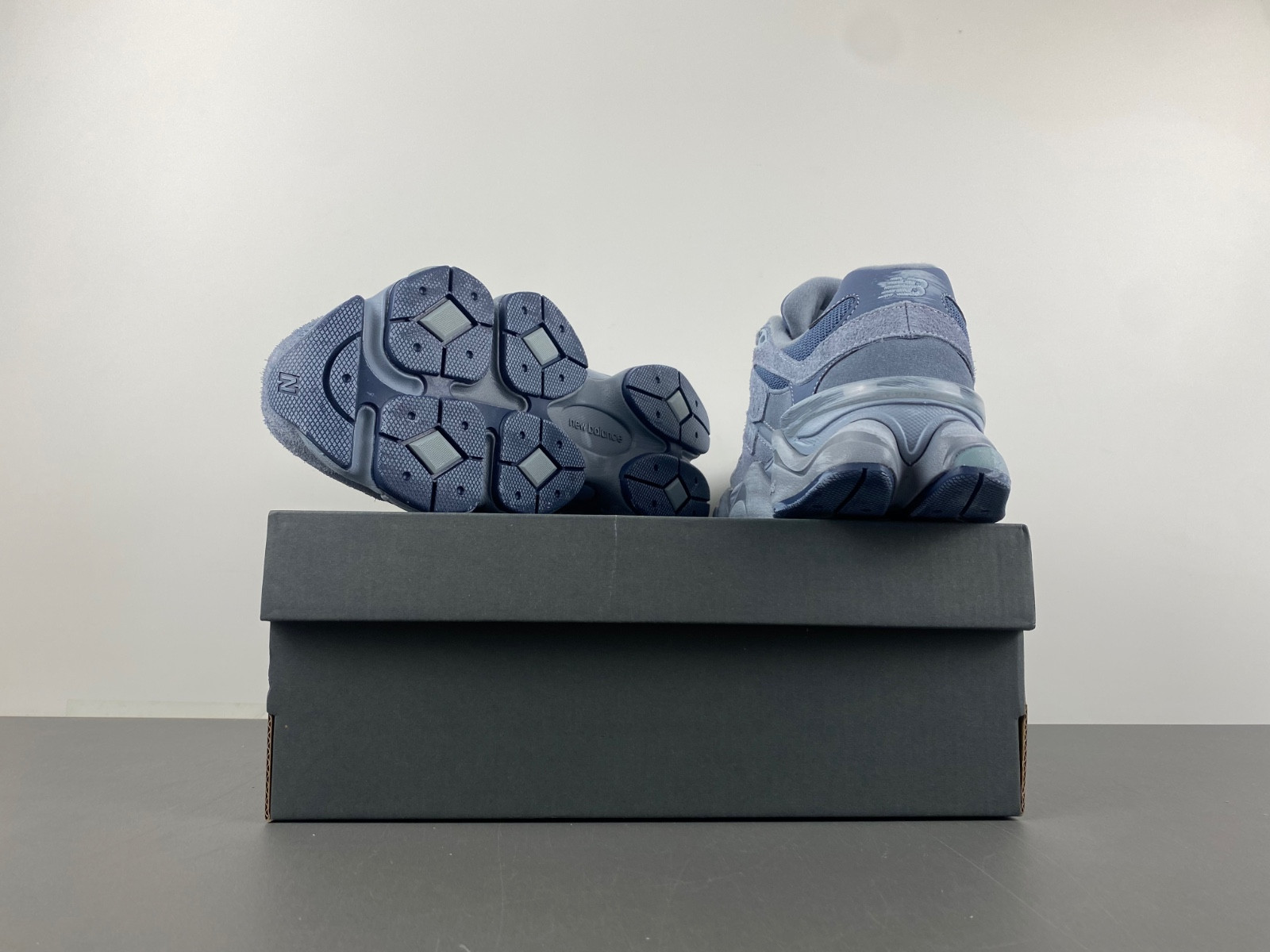 new Ba1an*e 9060 vintage indigo men