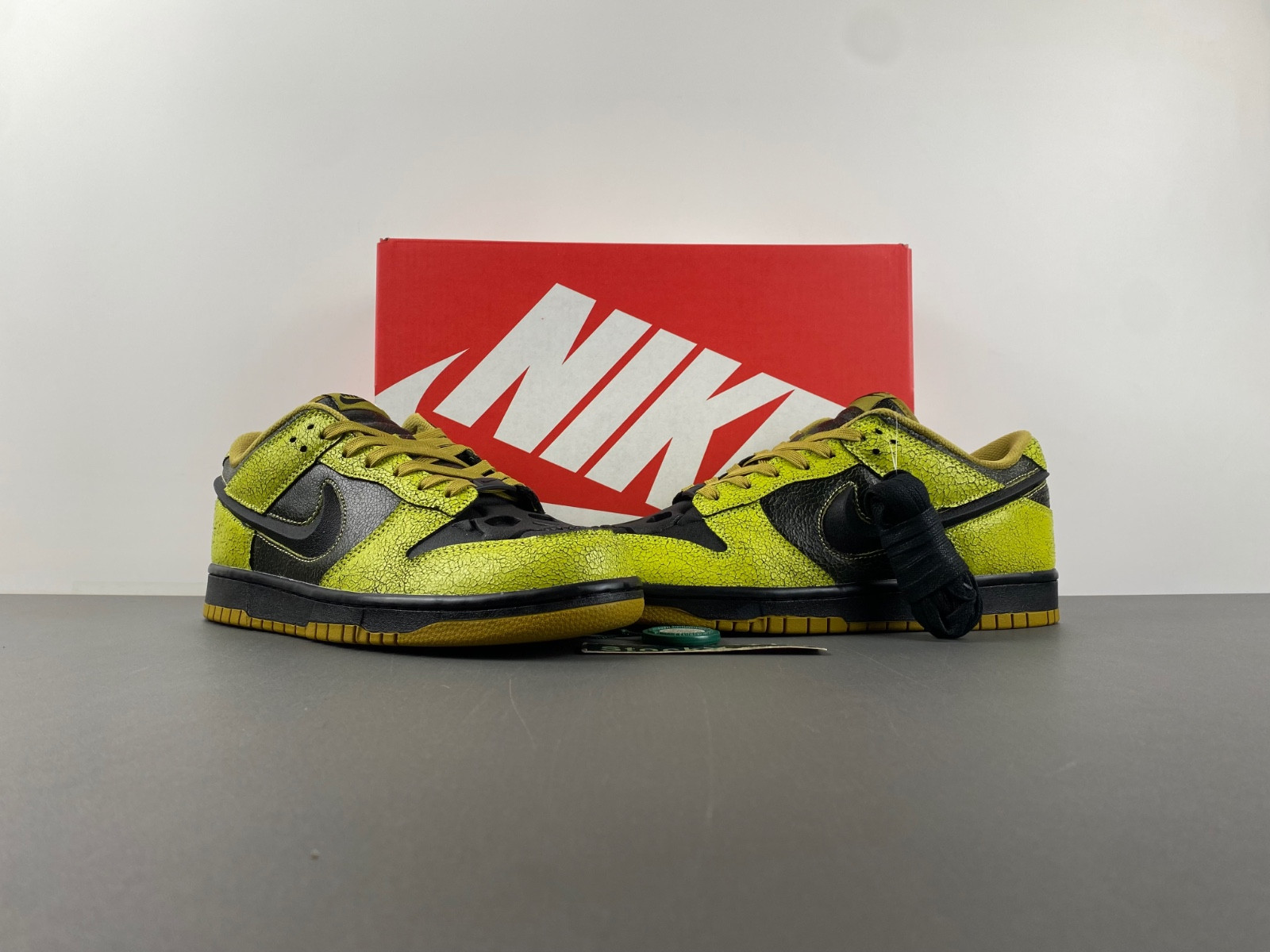 Nike Dunk Low QS Halloween Skull Men