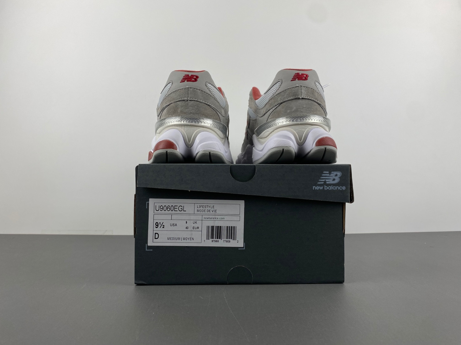 new Ba1an*e 9060 boston college men