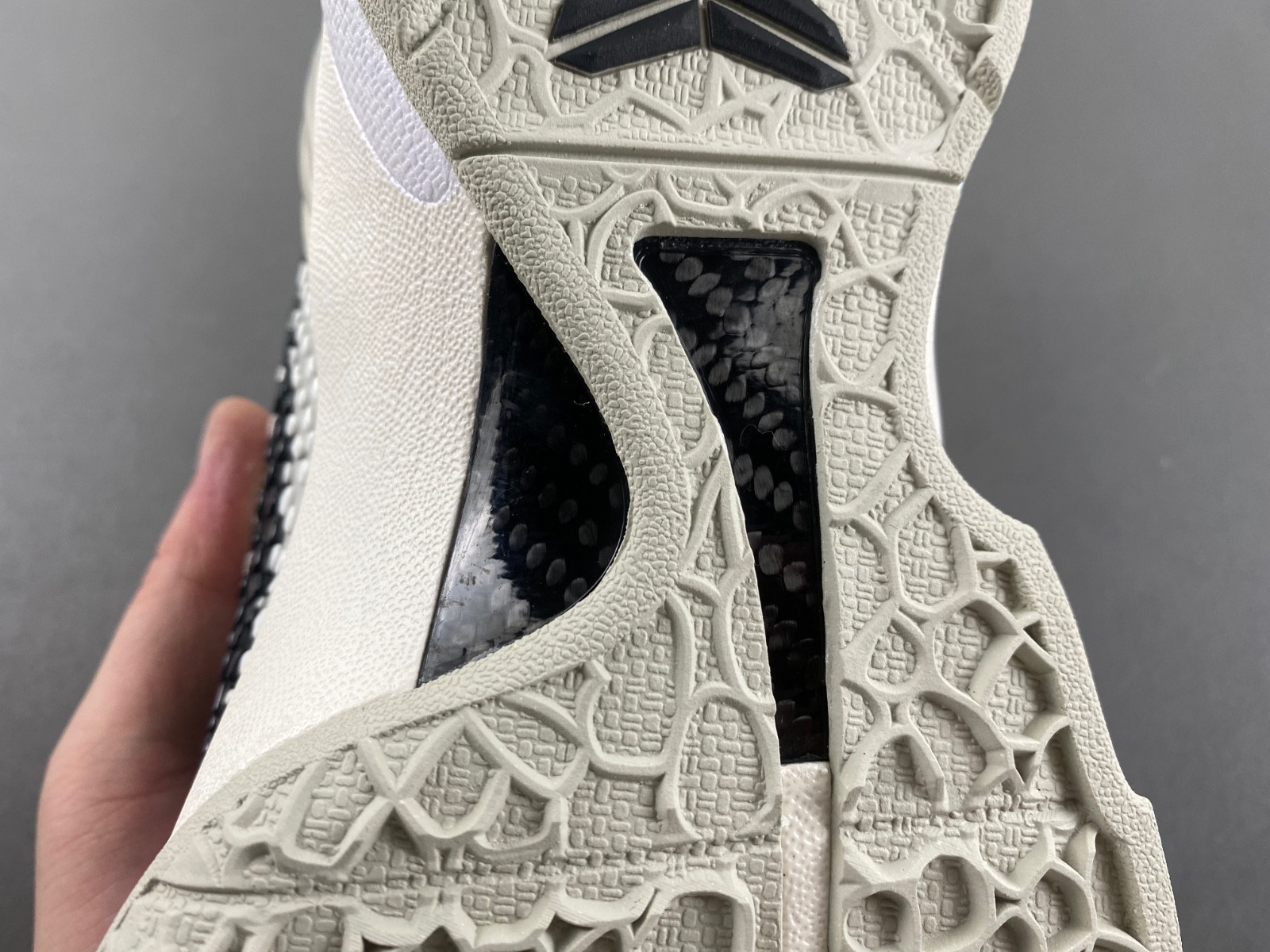 Nike Kobe 6 Protro “Sail” FQ3546-100