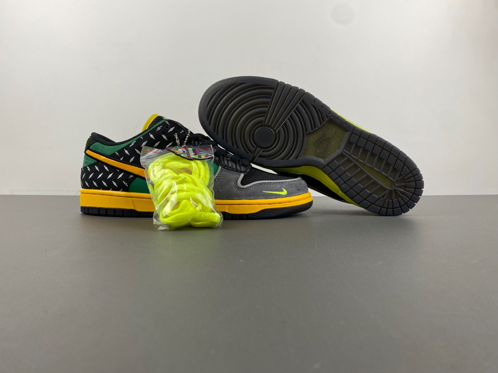 Nike Dunk Low What the Duck Home University of Oregon HV1454-001