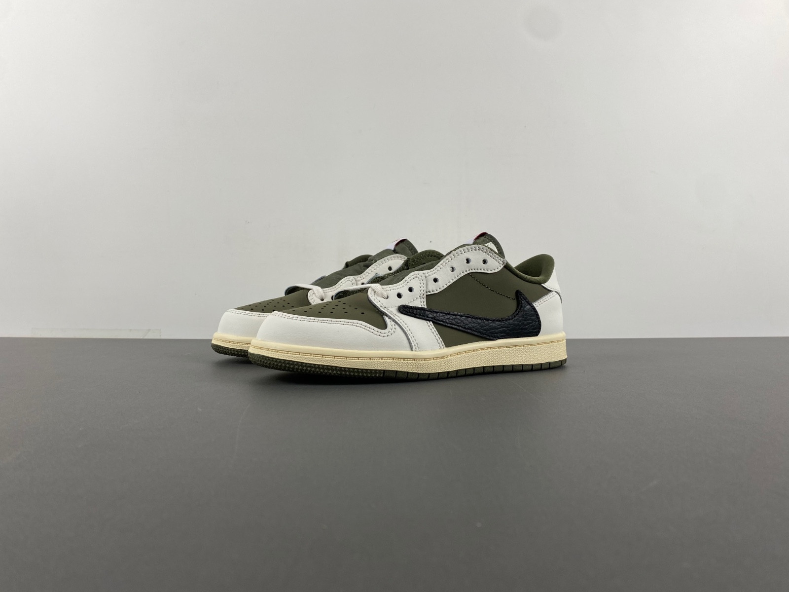 Jordan 1 Retro Low OG SP Travis Scott Medium Olive (PS) DO5442-200