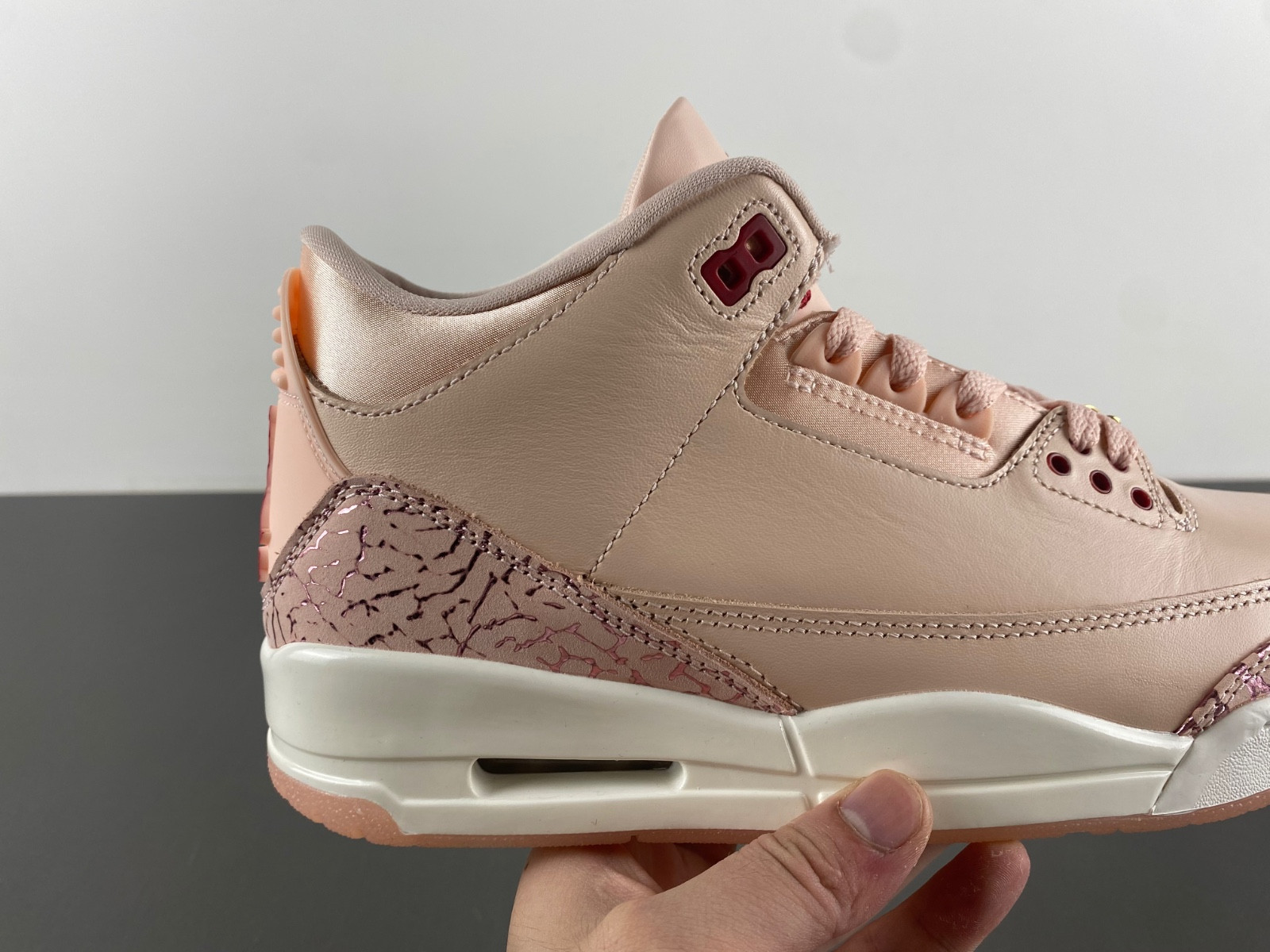 Air Jordan 3 WMNS "Valentine