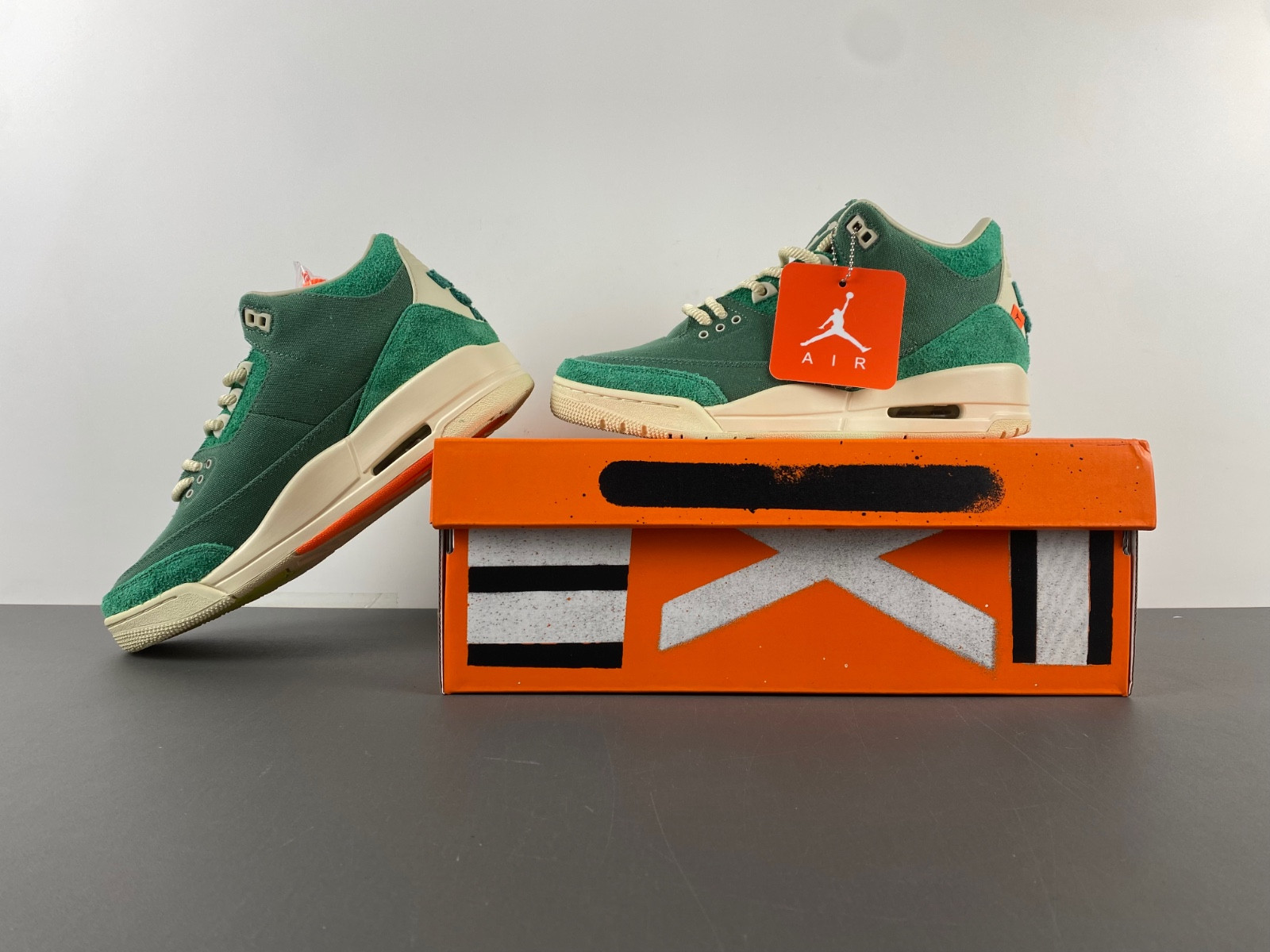 Air Jordan 3 OG SP Nina Chael Abney FZ7974-300