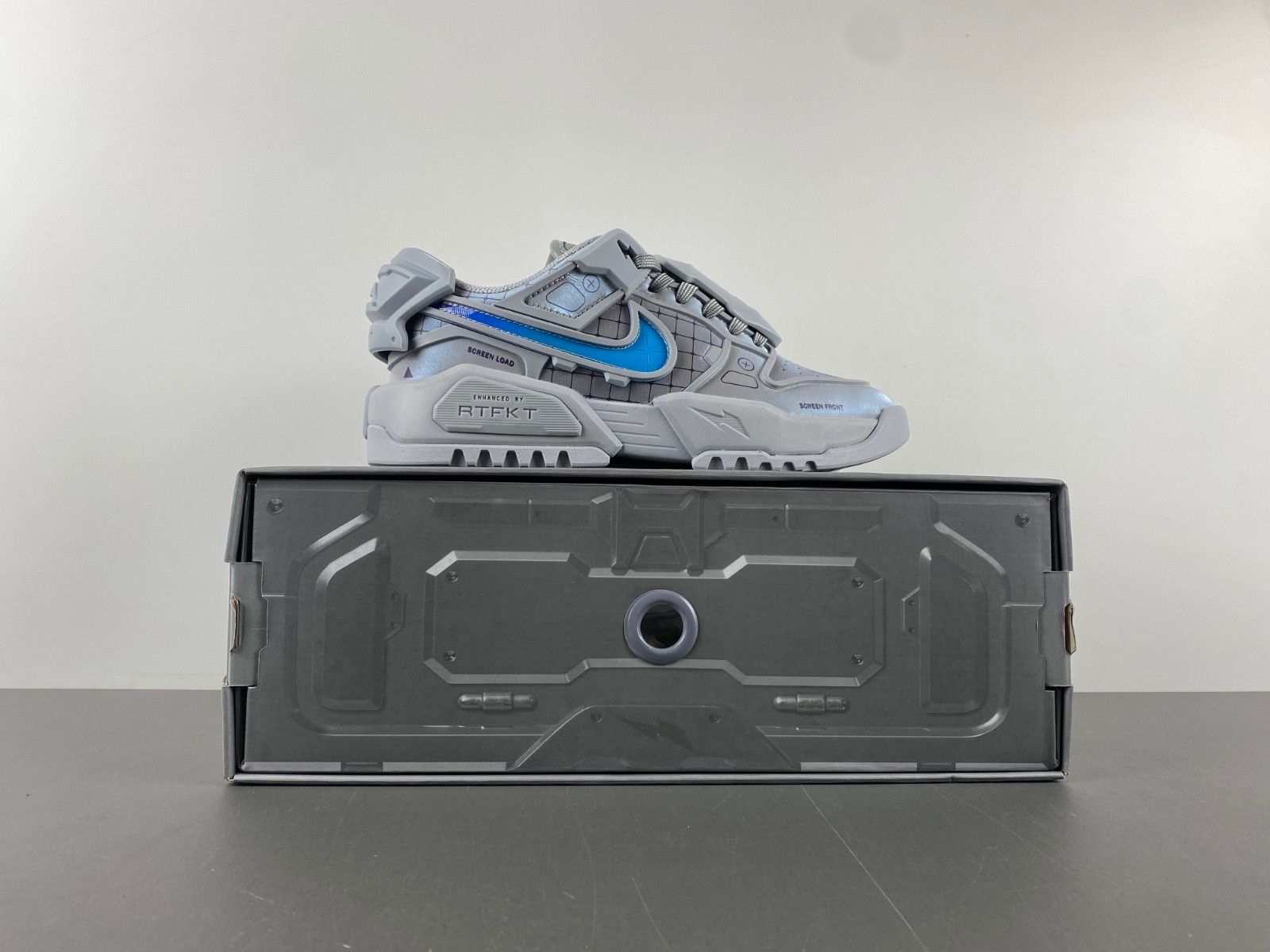 RTFKT X Dunk Genesis 