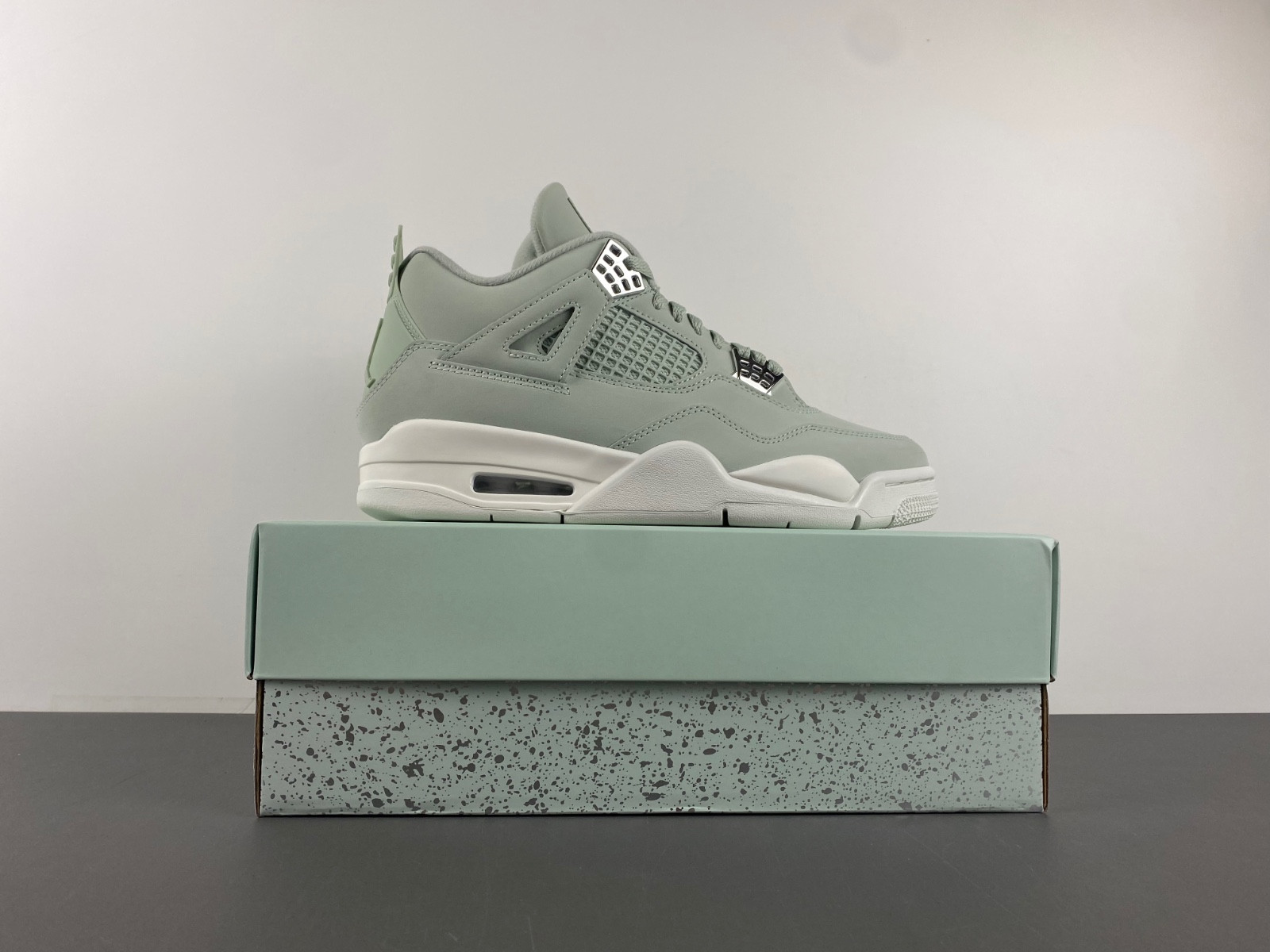 Air Jordan 4 WMNS "Seafoam" HV0823-003