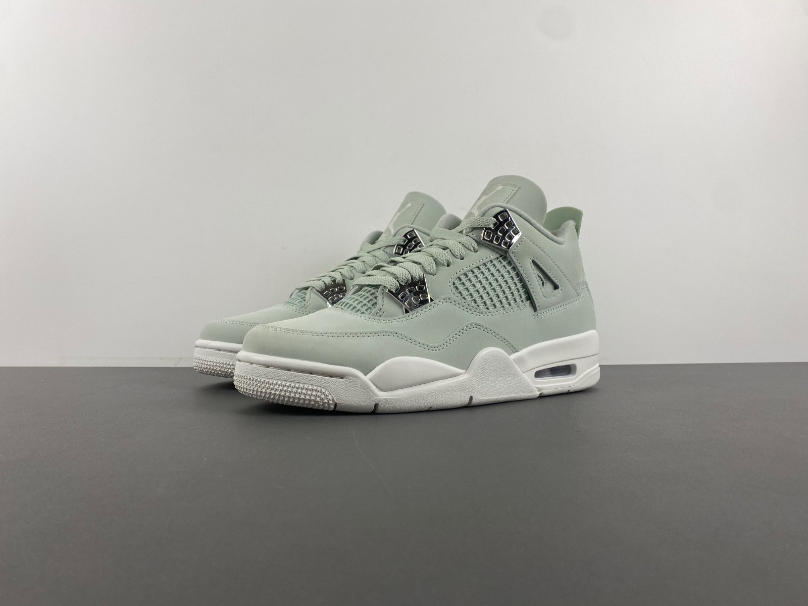 Air Jordan 4 WMNS "Seafoam" HV0823-003