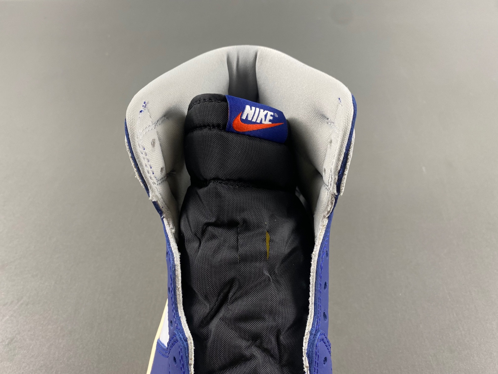 Air Jordan 1 High OG Rare Air Deep Royal Blue DZ5485-100