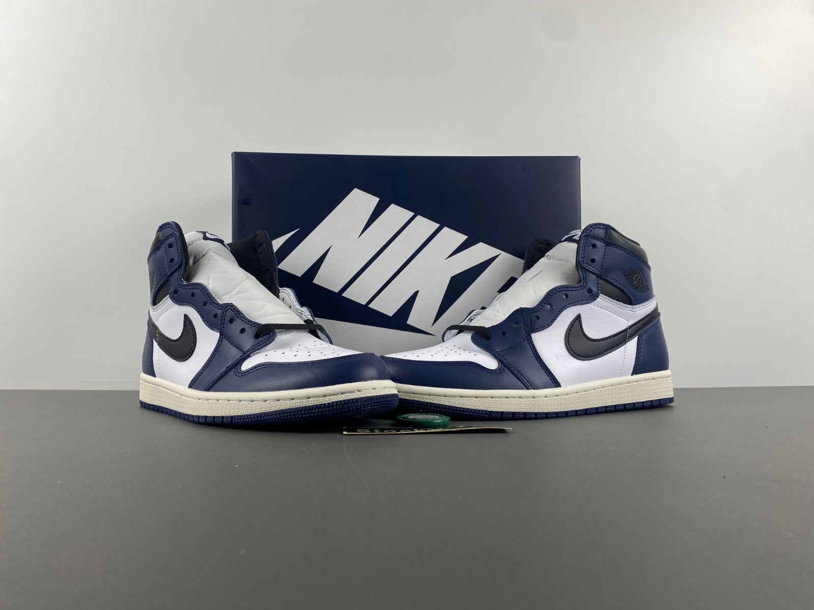Jordan 1 Retro High OG Midnight Navy Men