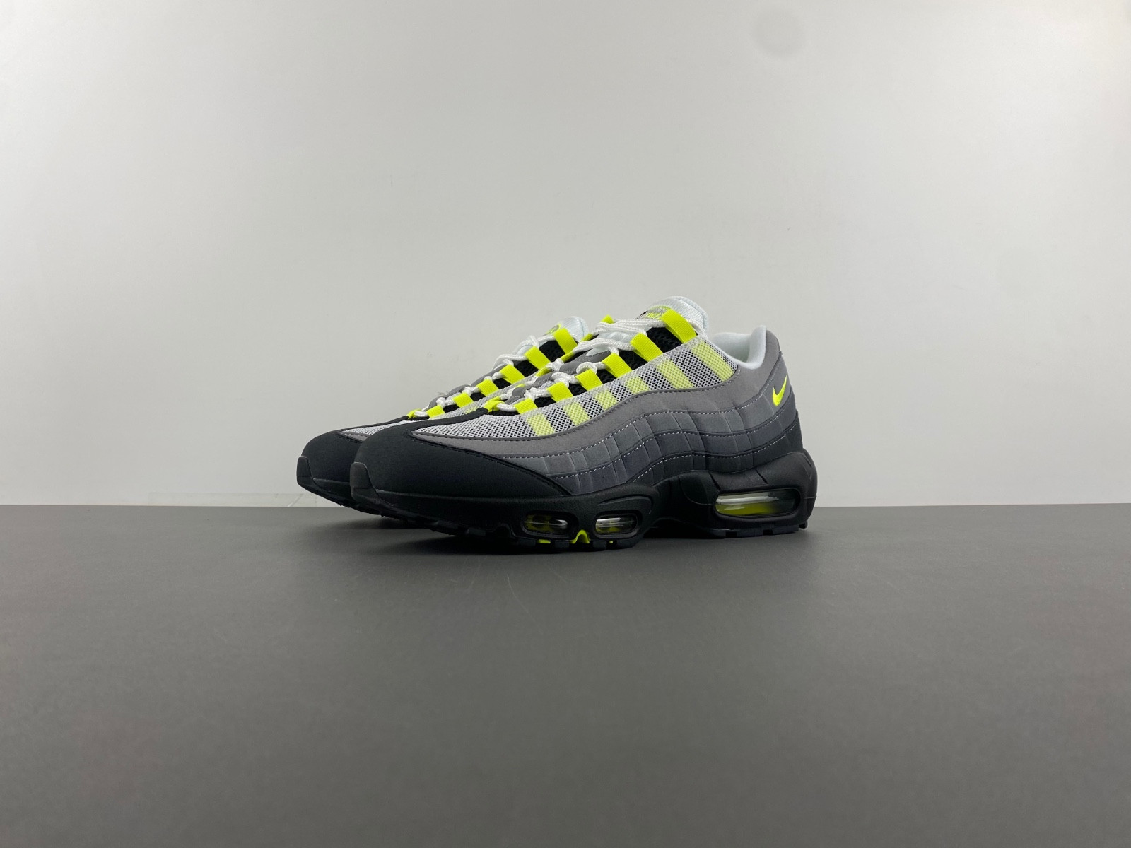 Air Max 95 OG ''Neon'' 2020 - CT1689 001