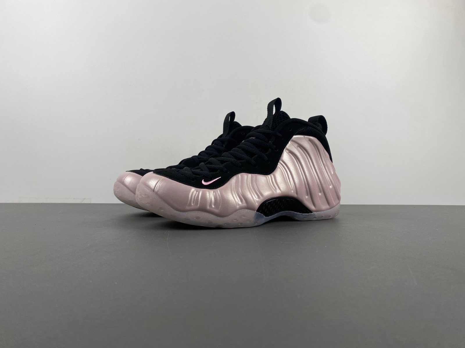 Nike Air Foamposite One DMV Cherry Blossom HJ4187-001