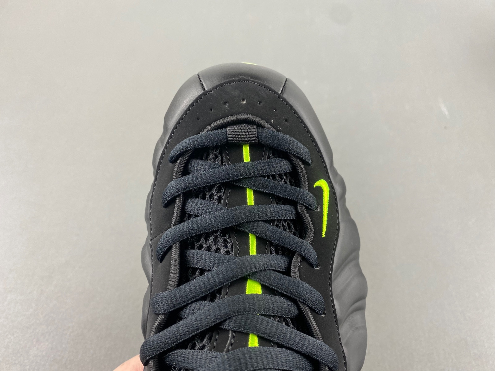 Nike Air Foamposite One Black Volt Men