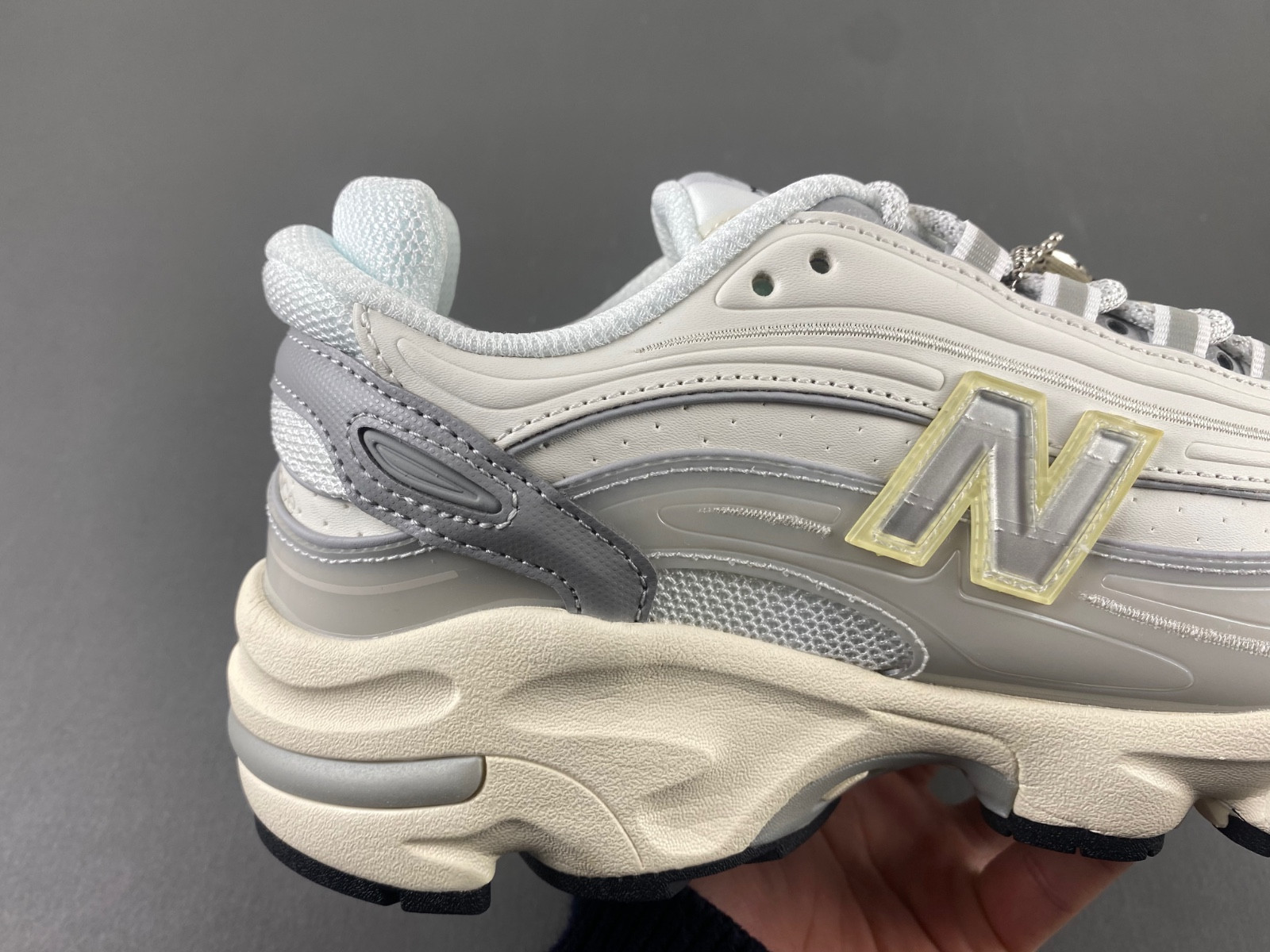 new Ba1an*e 1000 aime leon dore white m1000ac1