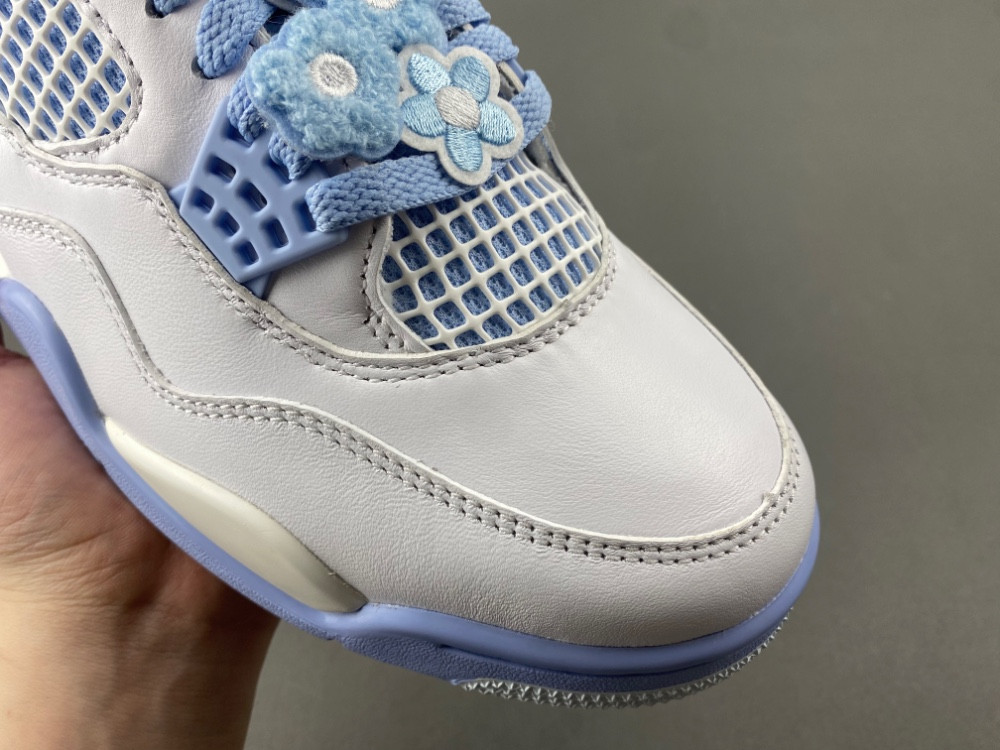 Air Jordan 4 "Aluminum" "White/Blue Tint" HV0823-100