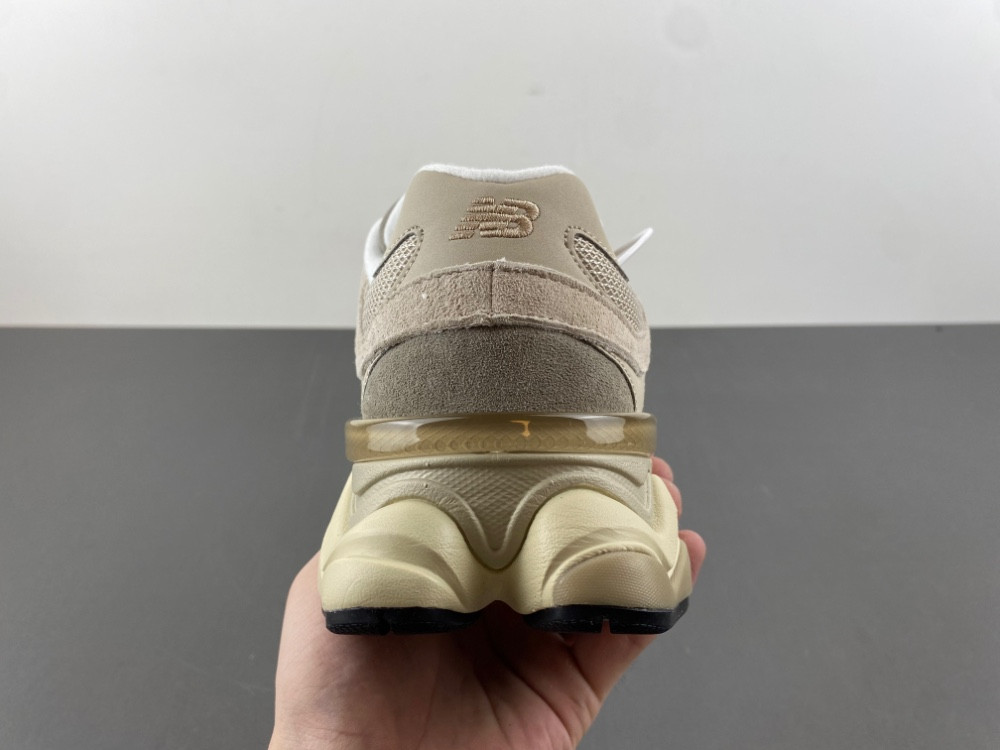 new Ba1an*e 9060 oatmeal men