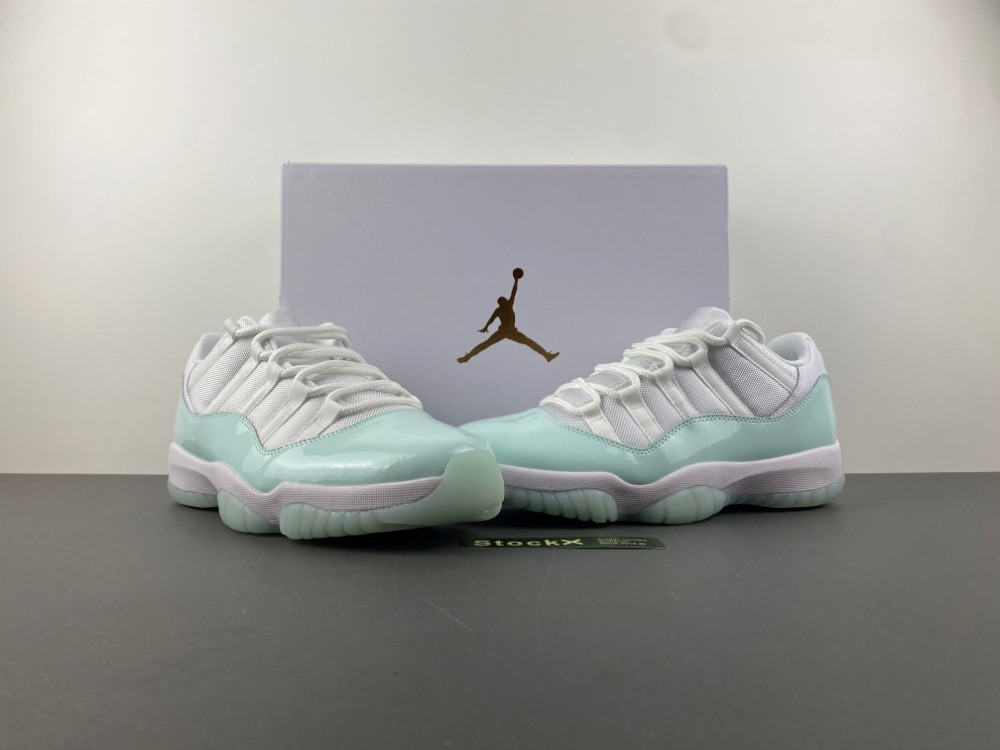 Air Jordan 11 Retro Low 