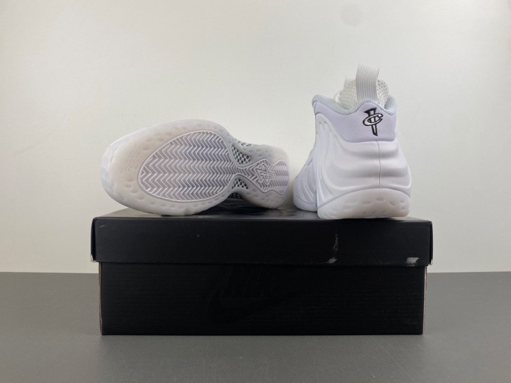 Nike Air Foamposite One Triple White - HJ5195-100