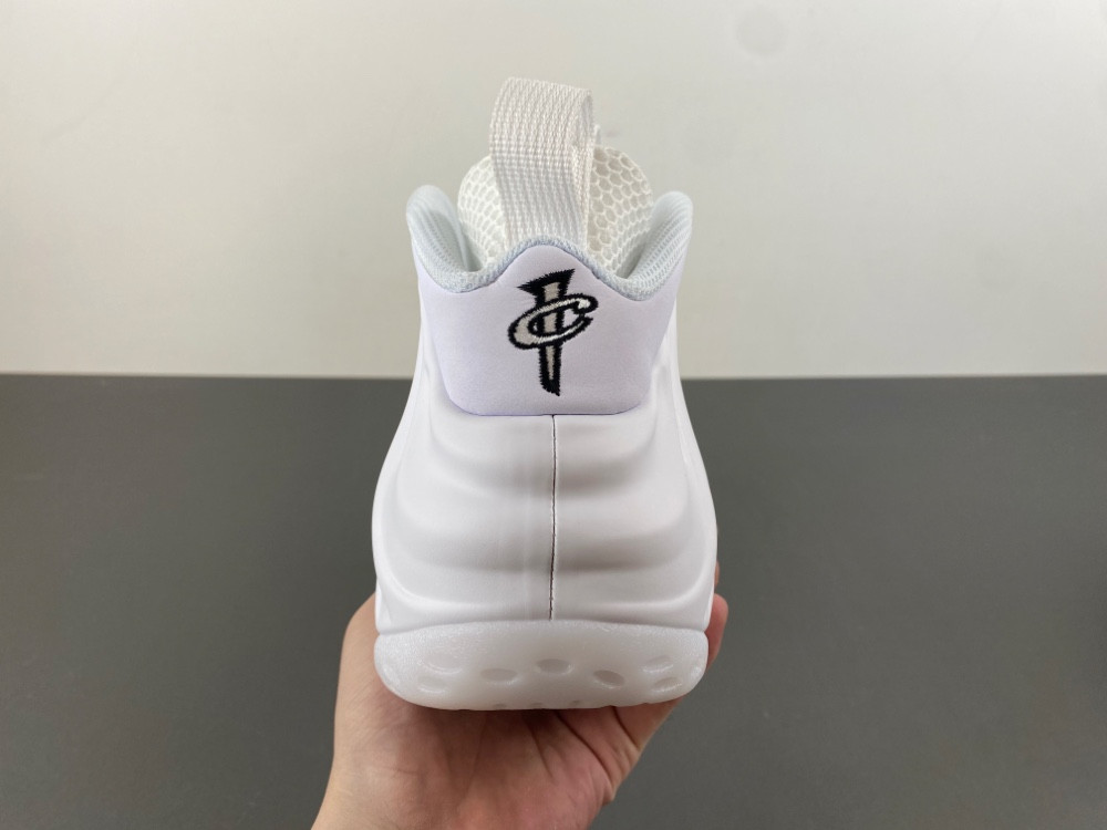 Nike Air Foamposite One Triple White - HJ5195-100