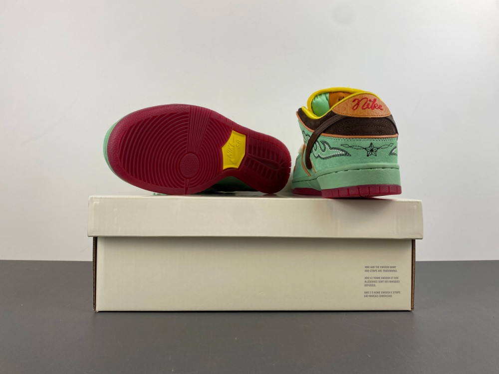 Nike SB Dunk Low Rodeo Tourmaline Men