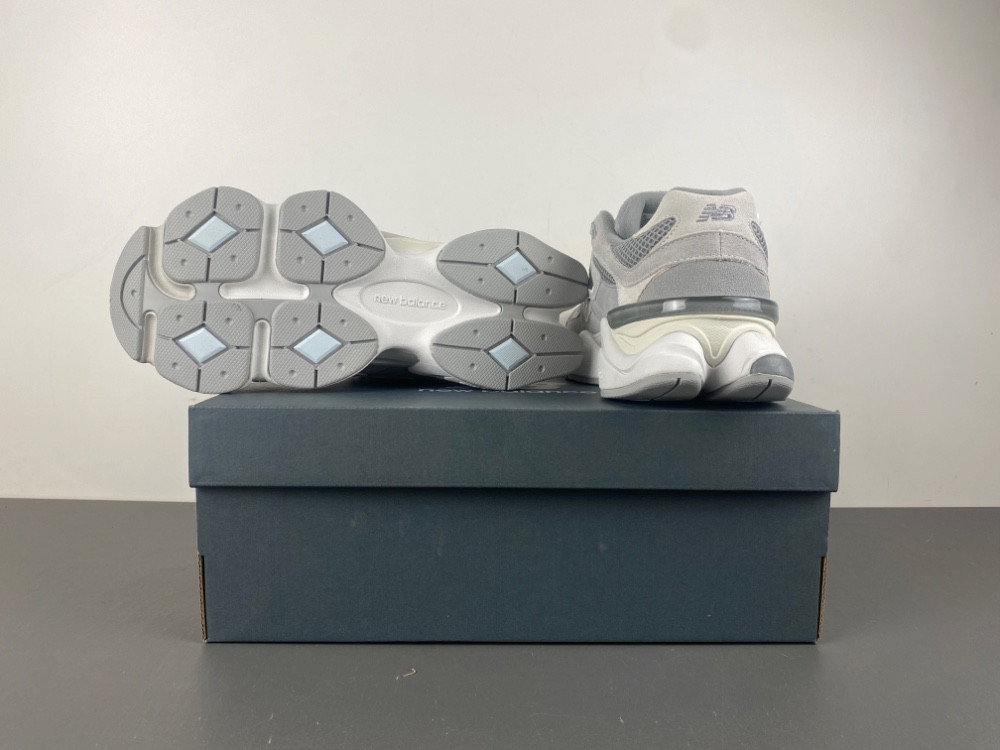 new Ba1an*e 9060 slate grey men