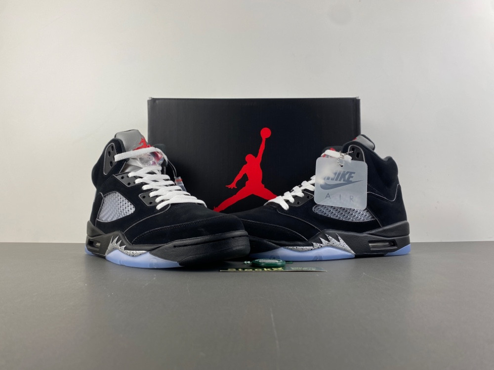 Jordan 5 Retro OG Black Metallic Reimagined HF3975-001