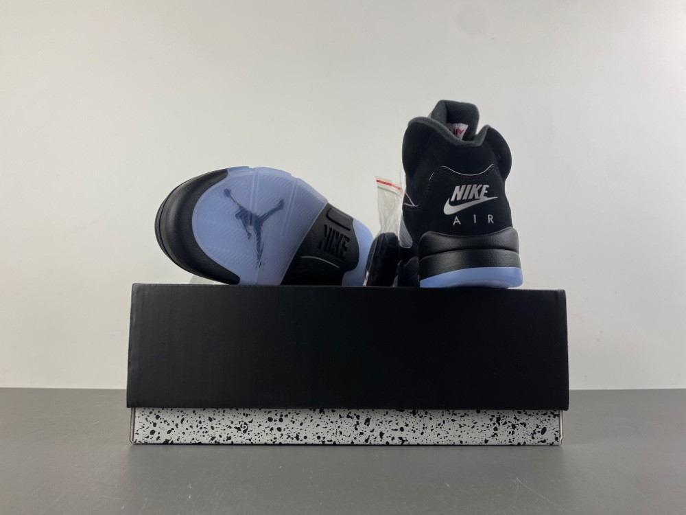 Jordan 5 Retro OG Black Metallic Reimagined HF3975-001