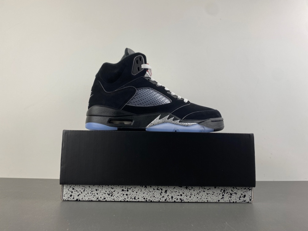 Jordan 5 Retro OG Black Metallic Reimagined HF3975-001