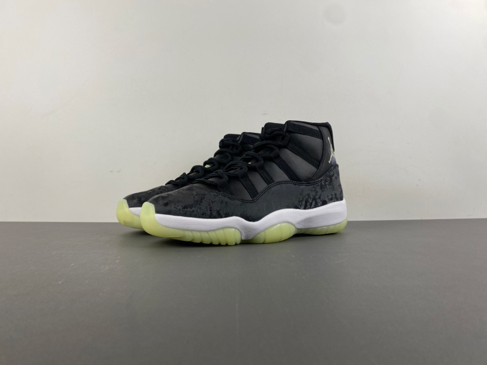Air Jordan 11 Sneaker School IB1378-001