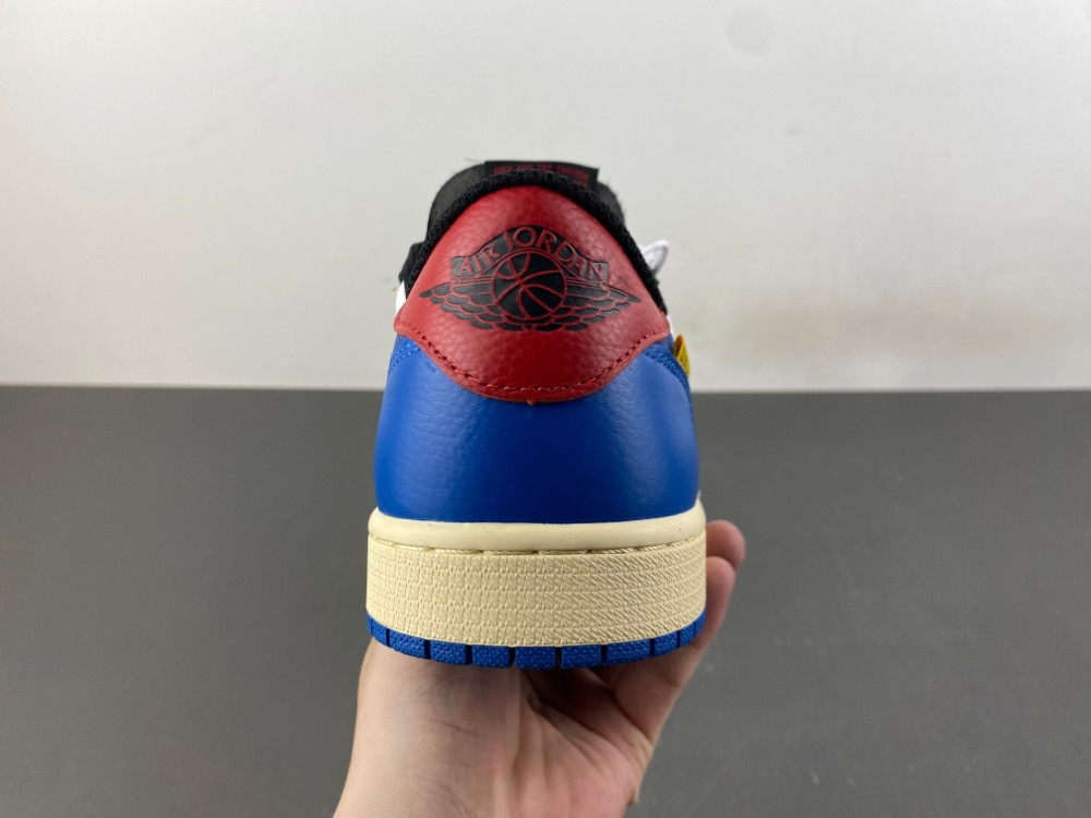 Air Jordan 1 Low UN HQ6998-146