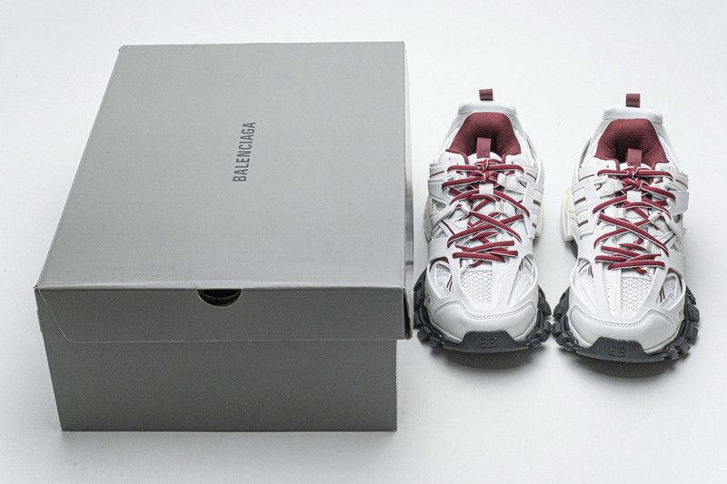 Ba1en*iaga track white with red line