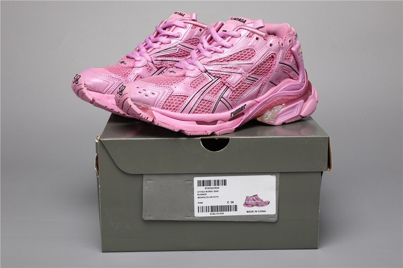 Ba1en*iaga runner sneaker in pink