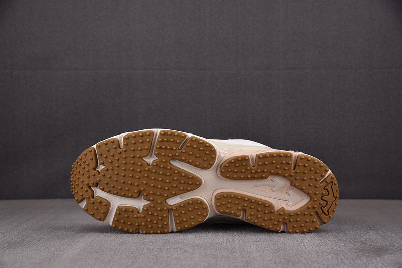 OWT Be Right Back White/Beige Sneakers SNEAKERS