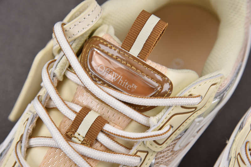 OWT Be Right Back White/Beige Sneakers SNEAKERS