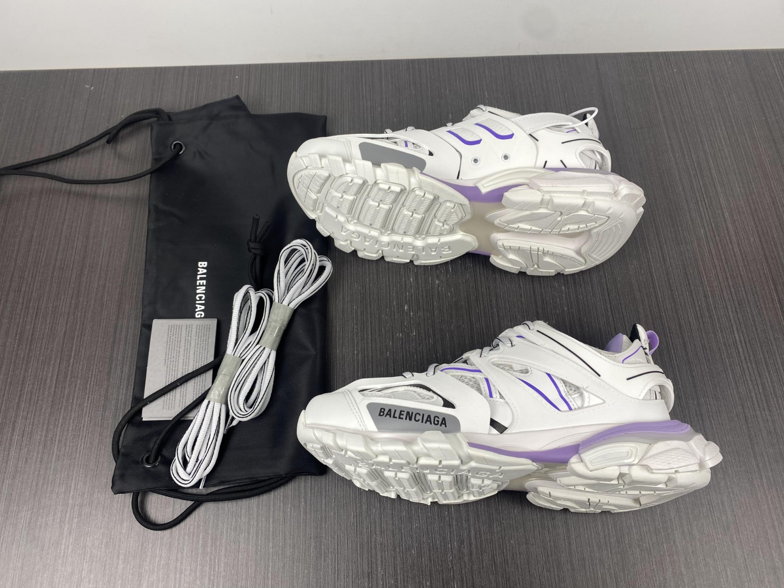 Ba1en*iaga track sneaker monocol. fluo/leath eff/no wsah 543023 w3gc3 0225