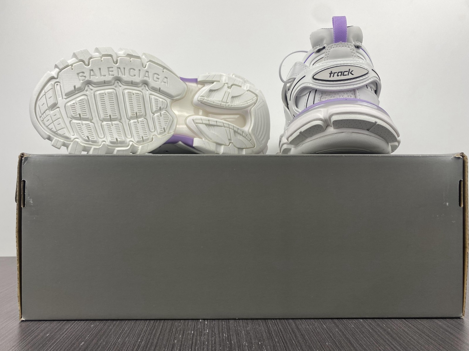 Ba1en*iaga track sneaker monocol. fluo/leath eff/no wsah 543023 w3gc3 0225