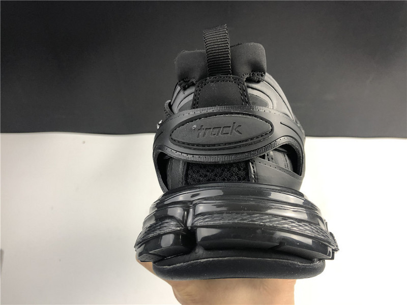 Ba1en*iaga track all black