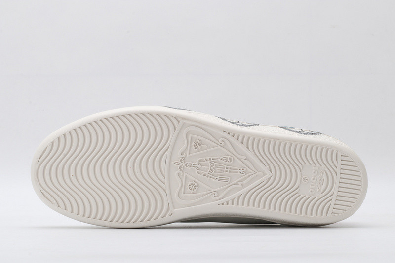 Gvc*1 ace embroidered low-top sneaker white with cat