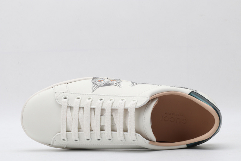 Gvc*1 ace embroidered low-top sneaker white with cat