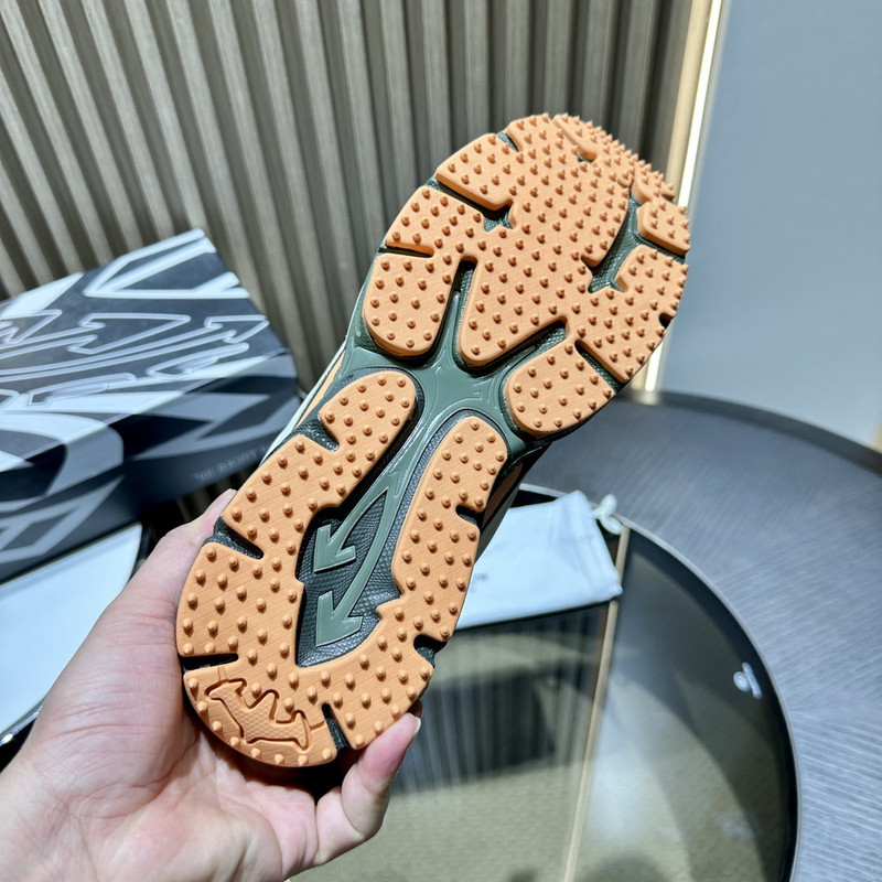 OWT Be Right Back Military Green Peach SNEAKERS