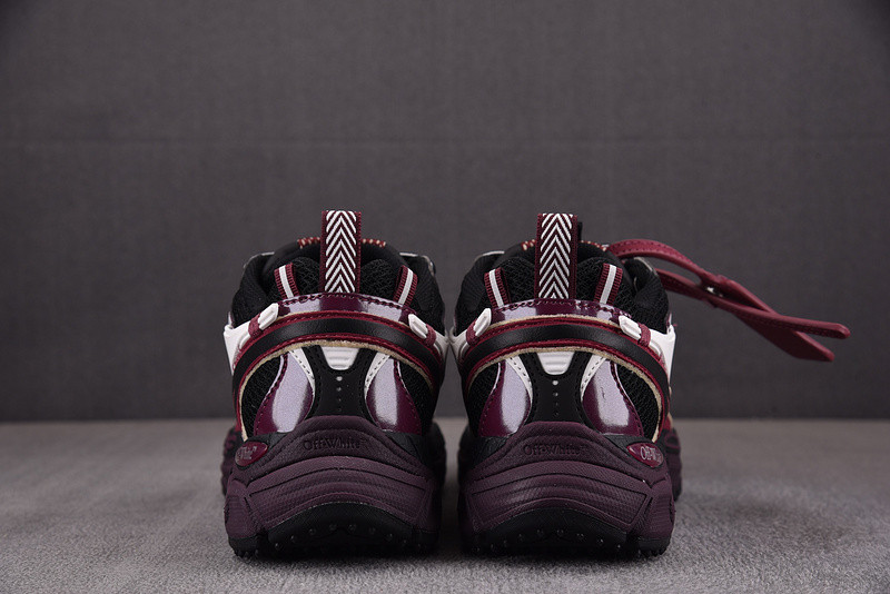 OWT Be Right Back Burgundy SNEAKERS