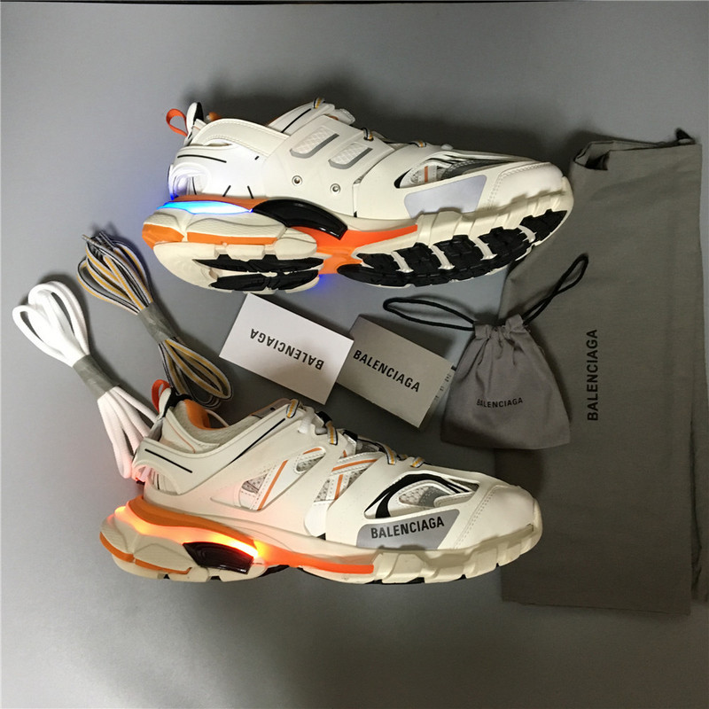Ba1en*iaga 3.0 track trainer orange white with led