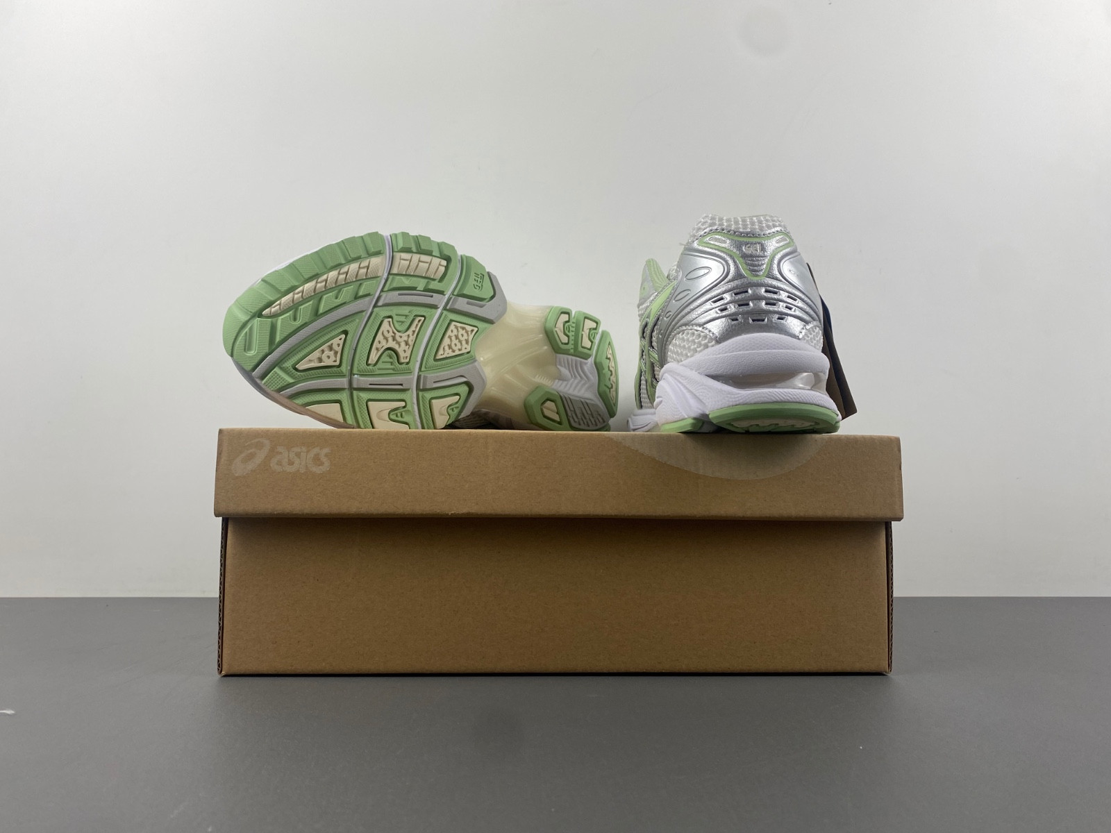 As*ic*s (wmns) gel-kayano 14 